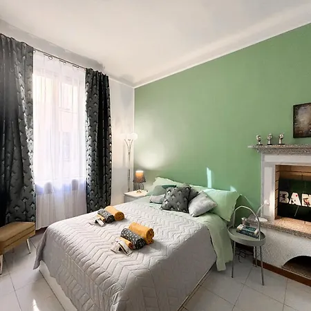 Elegant Three-Room Apartment In Porta Romana Milan Exterior photo